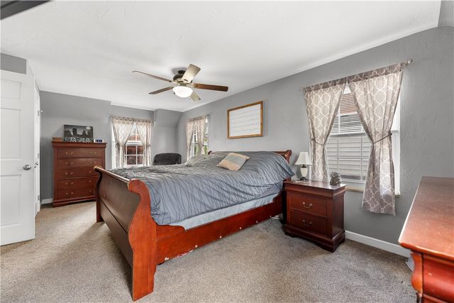 275 Old Clairton Rd, Pleasant Hills, PA 15236
