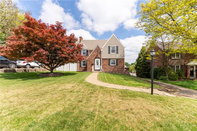 275 Old Clairton Rd, Pleasant Hills, PA 15236