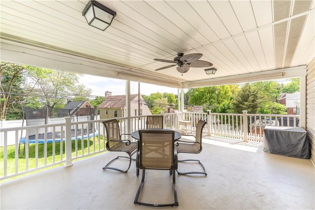 275 Old Clairton Rd, Pleasant Hills, PA 15236