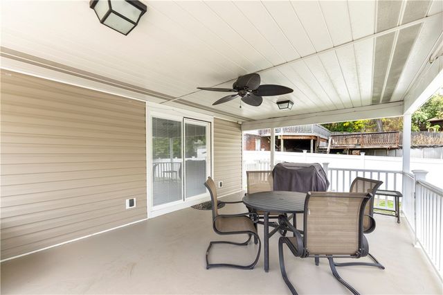 275 Old Clairton Rd, Pleasant Hills, PA 15236
