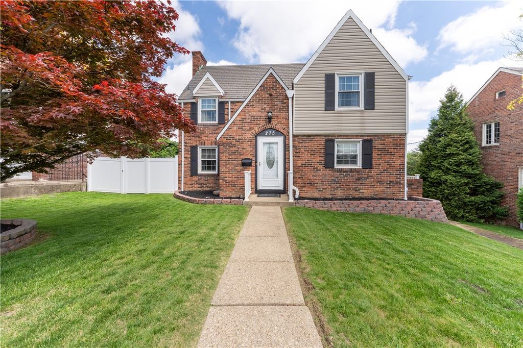 275 Old Clairton Rd, Pleasant Hills, PA 15236