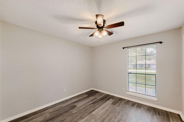 3074 County Road 855b, Alvin, TX 77511
