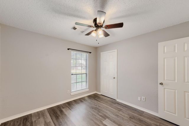 3074 County Road 855b, Alvin, TX 77511