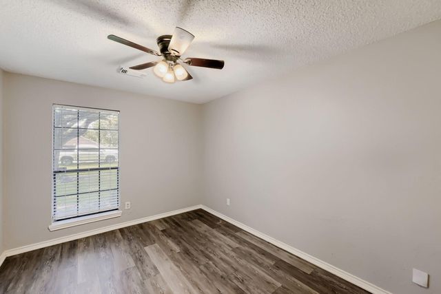 3074 County Road 855b, Alvin, TX 77511