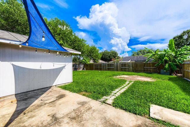 3074 County Road 855b, Alvin, TX 77511