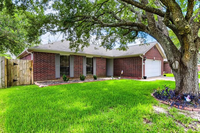 3074 County Road 855b, Alvin, TX 77511