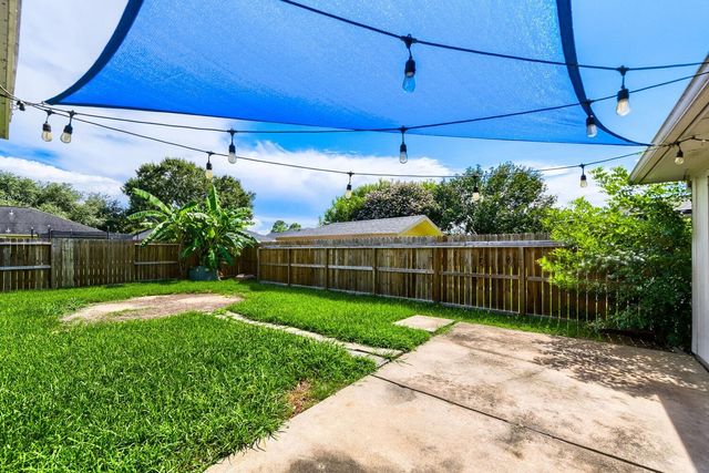 3074 County Road 855b, Alvin, TX 77511
