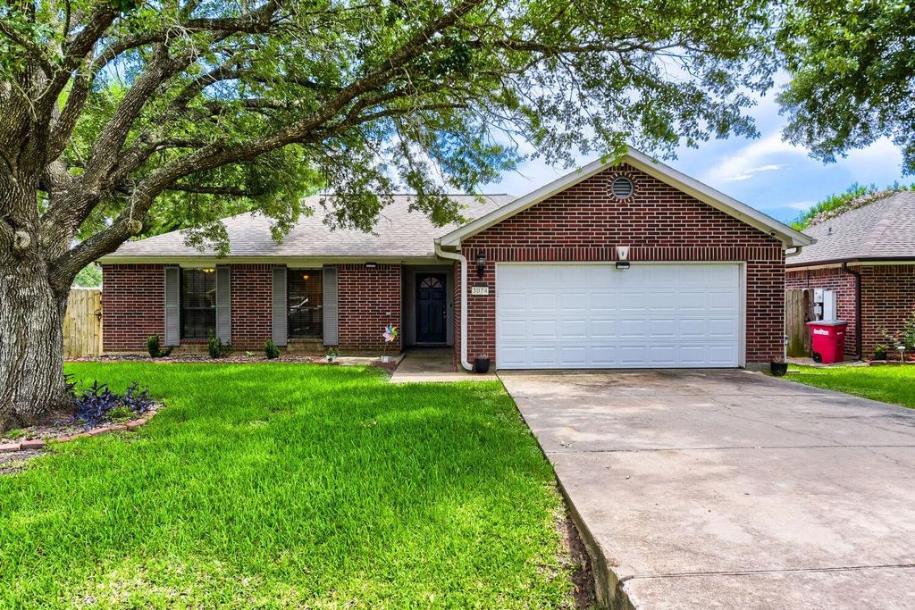 3074 County Road 855b, Alvin, TX 77511
