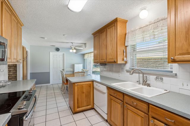 4361 Rota Circle, Fort Worth, TX 76133