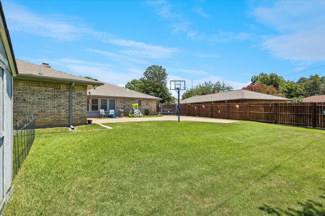 4361 Rota Circle, Fort Worth, TX 76133