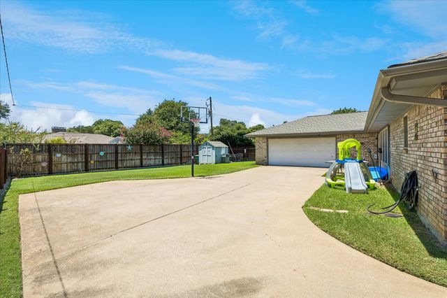 4361 Rota Circle, Fort Worth, TX 76133