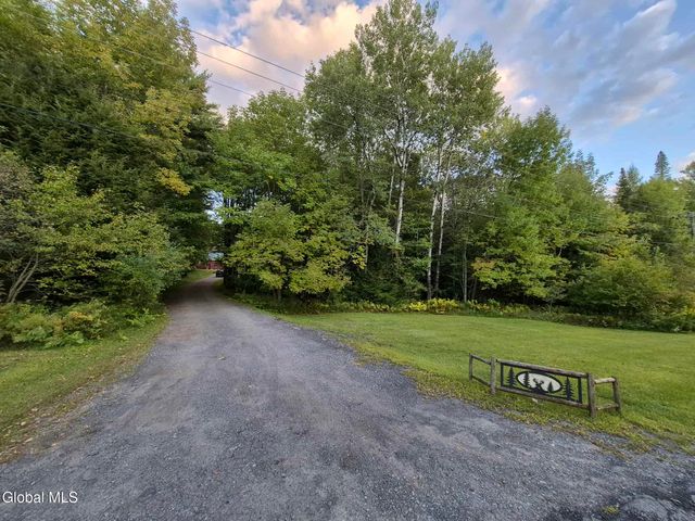 2567 State Highway 10, Caroga, NY 12095