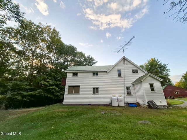 2567 State Highway 10, Caroga, NY 12095