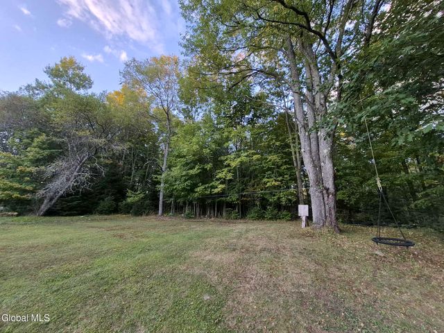 2567 State Highway 10, Caroga, NY 12095