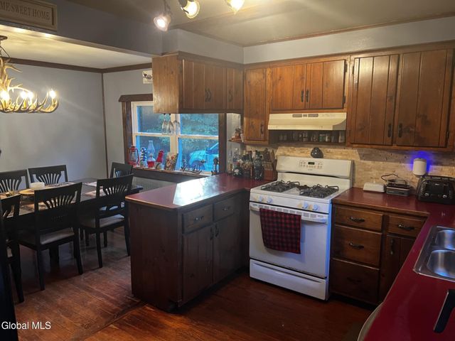 2567 State Highway 10, Caroga, NY 12095