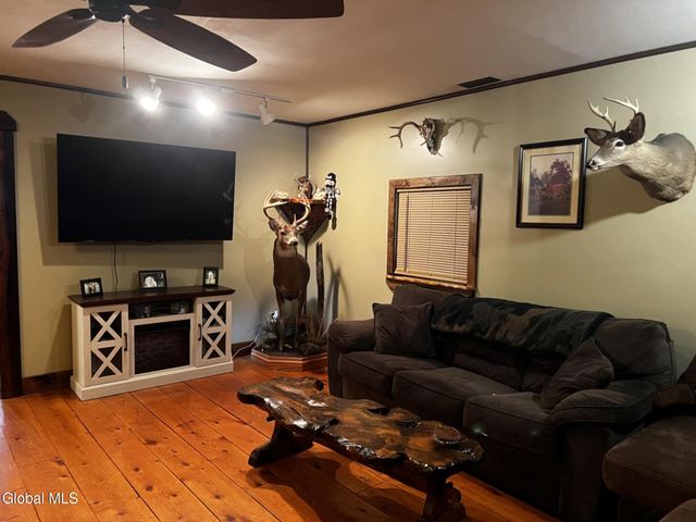 2567 State Highway 10, Caroga, NY 12095