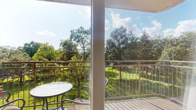 210 W Grant St 204, Minneapolis, MN 55403