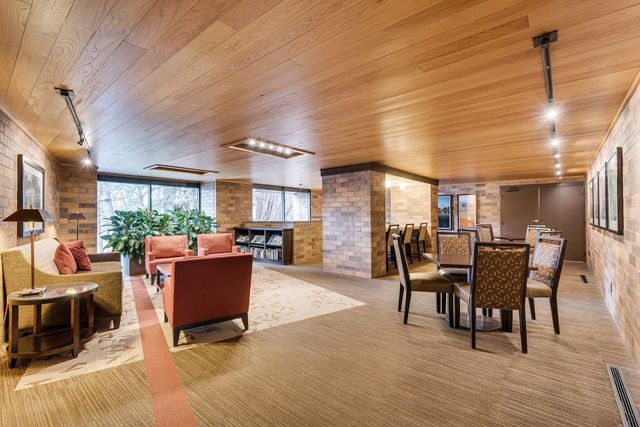 210 W Grant St 204, Minneapolis, MN 55403