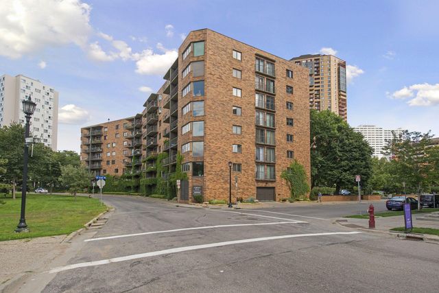 210 W Grant St 204, Minneapolis, MN 55403
