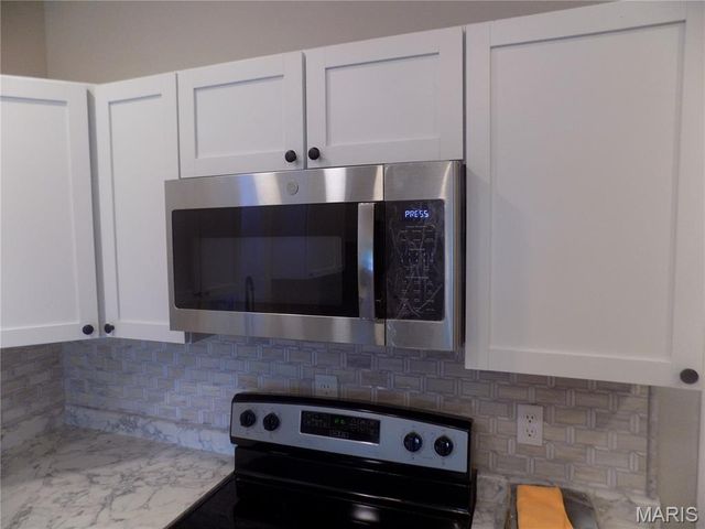 4816 Sacramento Avenue, St Louis, MO 63115