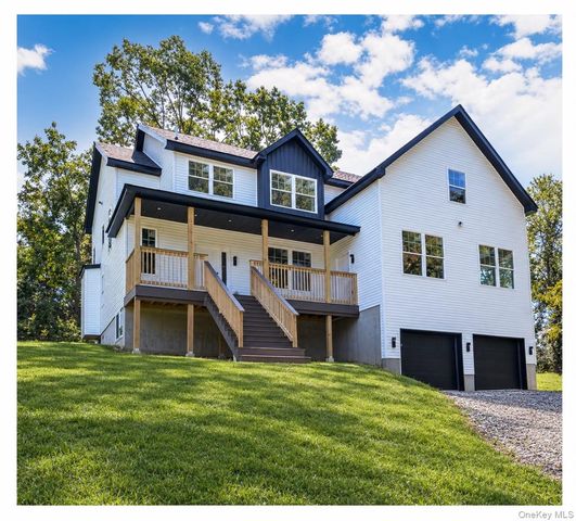 19 Stacy Lee Drive, Newburgh, NY 12550