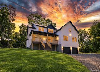 19 Stacy Lee Drive, Newburgh, NY 12550