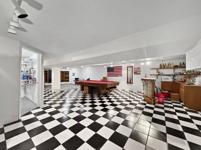 1420 W Farm Road 102, Springfield, MO 65803