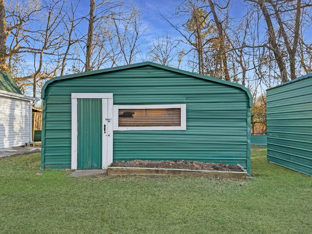 1420 W Farm Road 102, Springfield, MO 65803