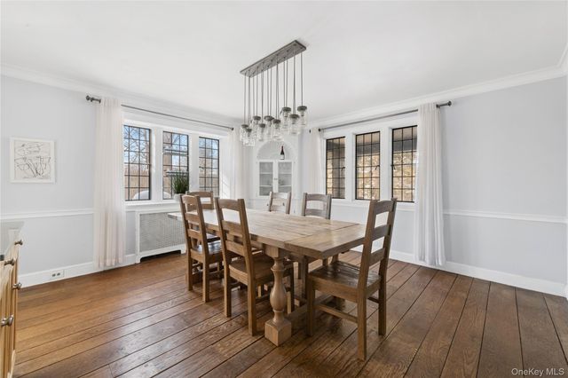 46 E Hyatt Avenue, Mount Kisco, NY 10549