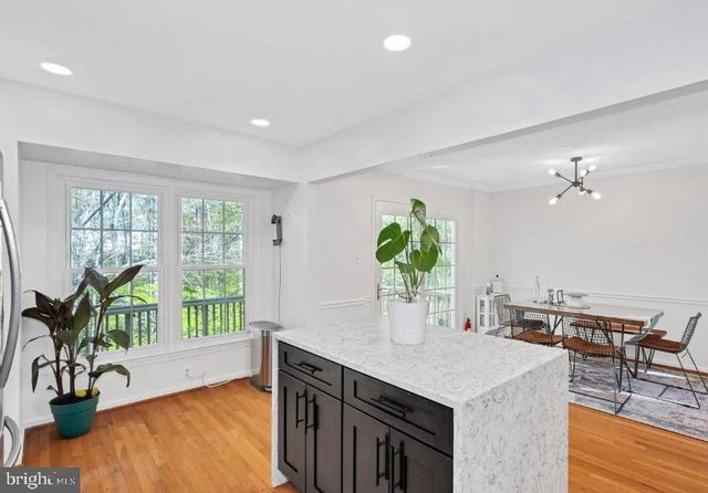 8084 WHITLERS CT, Springfield, VA 22152