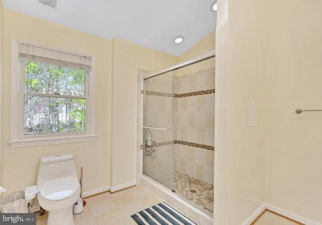8084 WHITLERS CT, Springfield, VA 22152