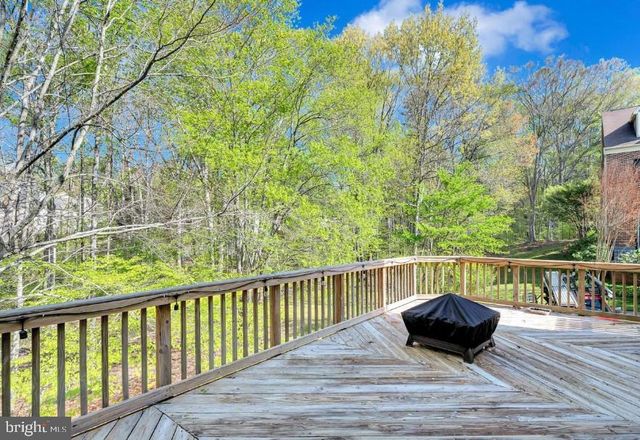 8084 WHITLERS CT, Springfield, VA 22152