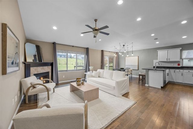 1670 Cedar Springs, North Liberty, IA 52317