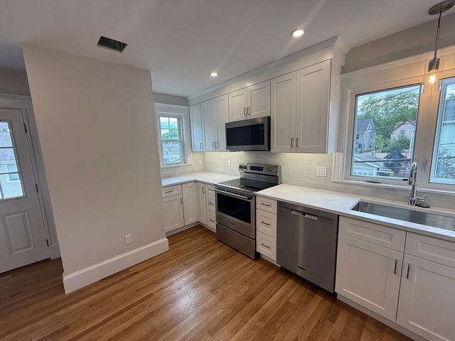 67 Walnut St 1, Watertown, MA 02472