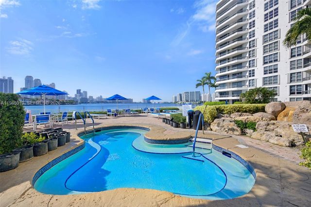 19101 NE 36th Court 2006, Aventura, FL 33180