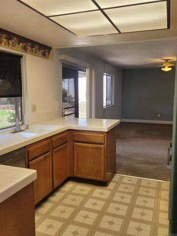 10154 W Glendon Circle, Santee, CA 92071