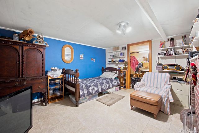 2005 26th Street, Astoria, NY 11105