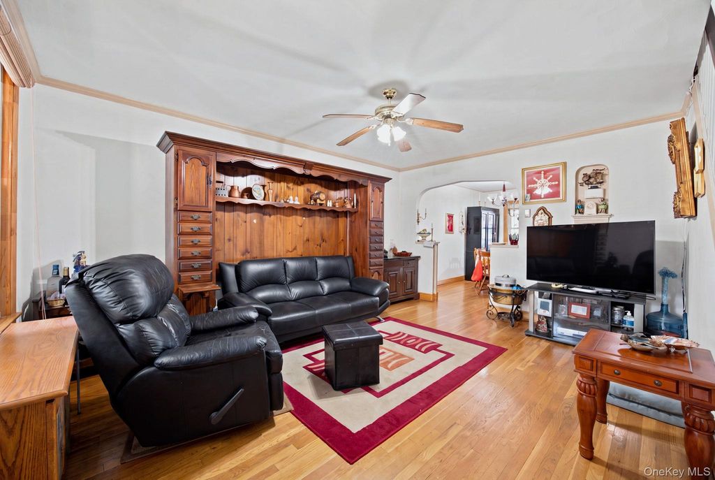 2005 26th Street, Astoria, NY 11105 — photo 4