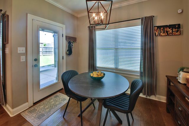 402 S CHINKAPIN DR, Atoka, TN 38004