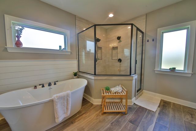 402 S CHINKAPIN DR, Atoka, TN 38004