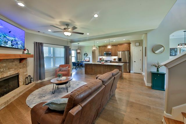402 S CHINKAPIN DR, Atoka, TN 38004