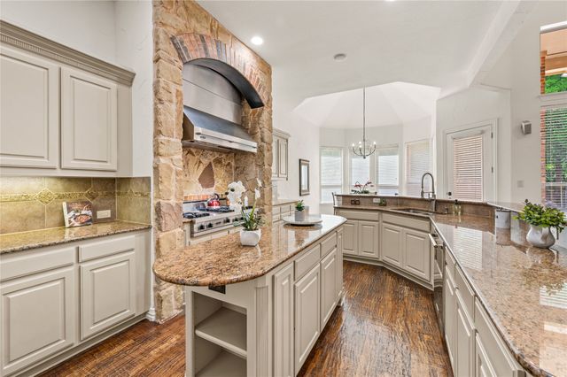 906 Laguna Trail, Keller, TX 76248