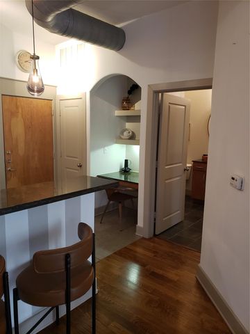 1901 Post Oak Boulevard 2302, Houston, TX 77056