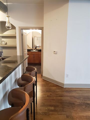 1901 Post Oak Boulevard 2302, Houston, TX 77056