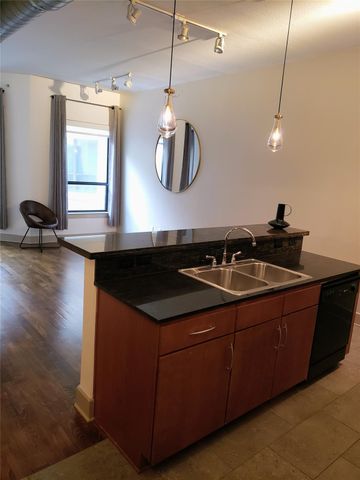 1901 Post Oak Boulevard 2302, Houston, TX 77056