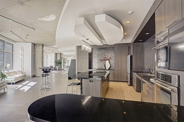 1901 Post Oak Boulevard 2302, Houston, TX 77056