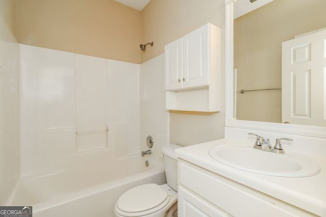 212 Freeman Forest Drive, Newnan, GA 30265