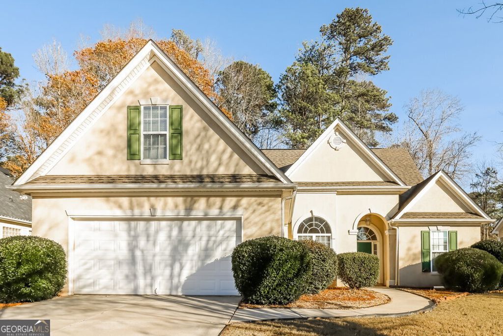 212 Freeman Forest Drive, Newnan, GA 30265