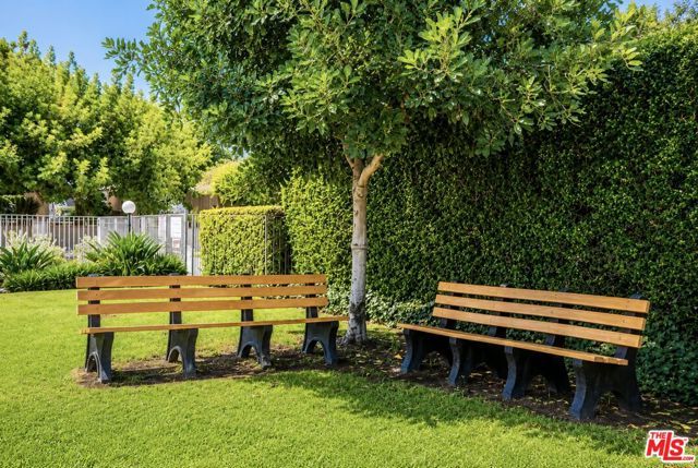 15173 Magnolia Boulevard E, Los Angeles, CA 91403