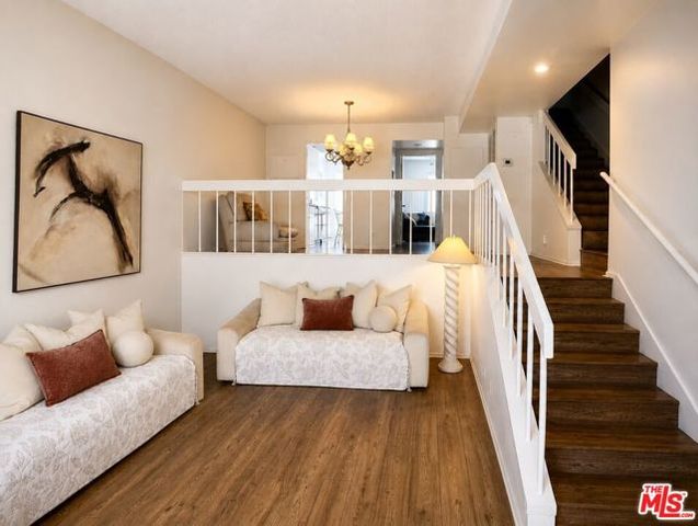 15173 Magnolia Boulevard E, Los Angeles, CA 91403